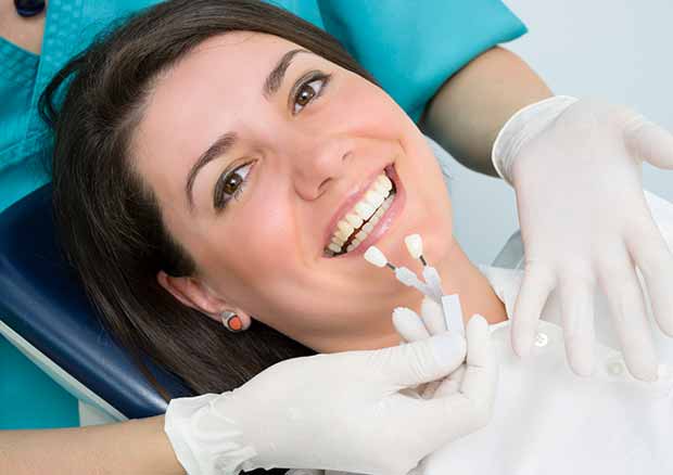 Come evitare problemi con gli impianti dentali